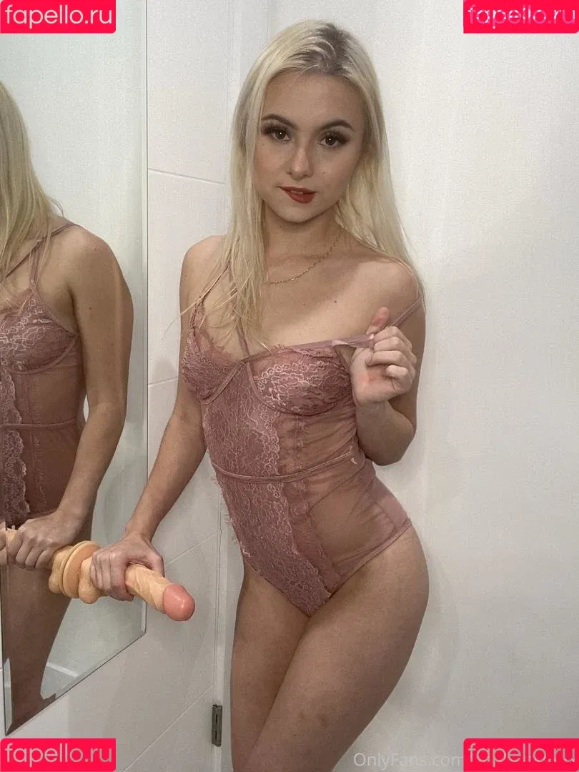 ariabanksxxx Onlyfans Photo Gallery 