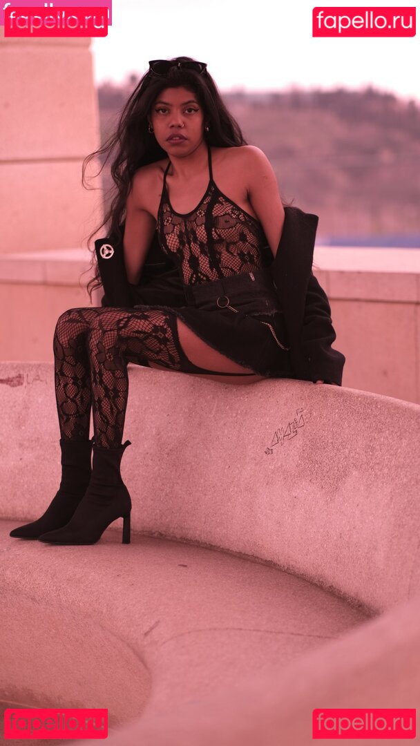 Desi Devi / desidevi / reason_prod / thedesidevi Onlyfans Photo Gallery 