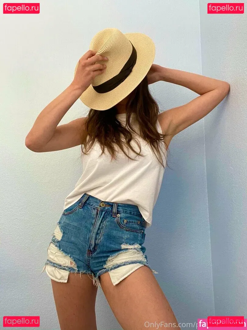 pineapples699 Onlyfans Photo Gallery 