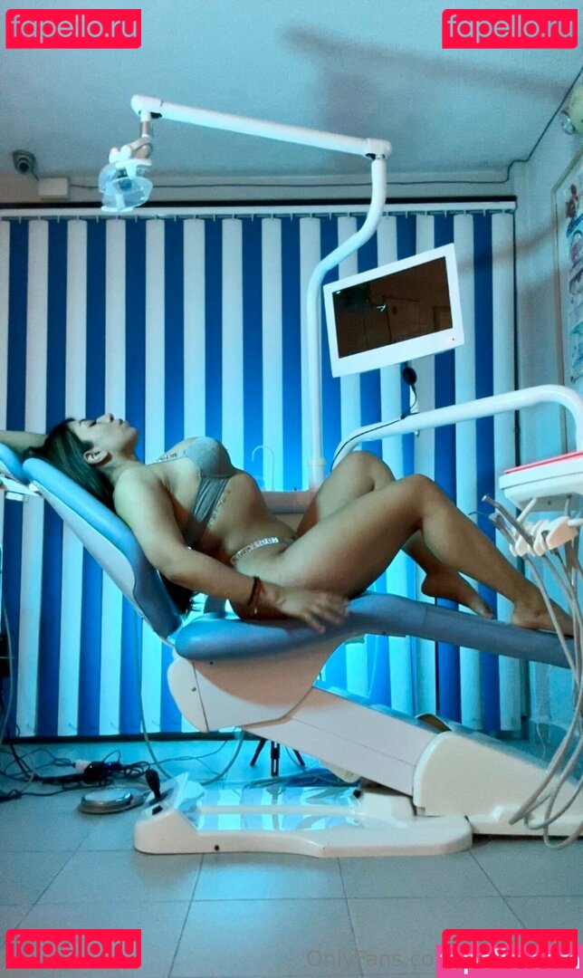 imlauramx Onlyfans Photo Gallery 