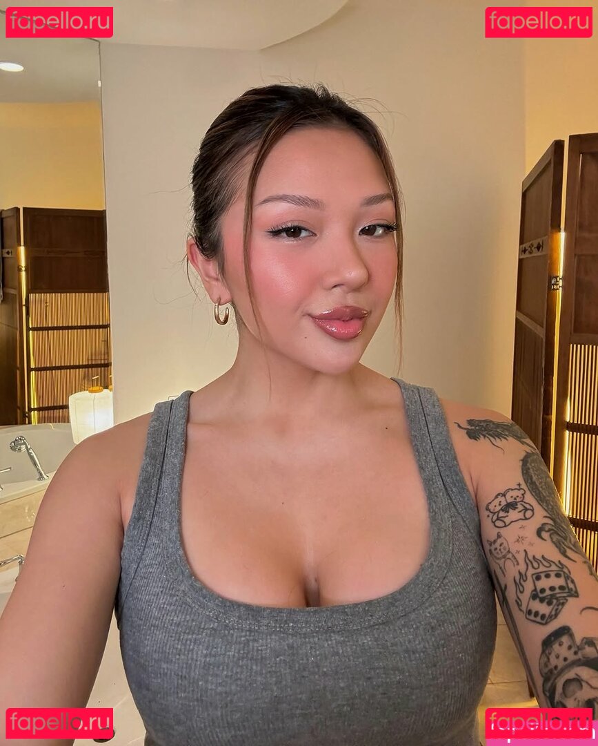 Mai Pham / maiphammy / oy_nee Onlyfans Photo Gallery 