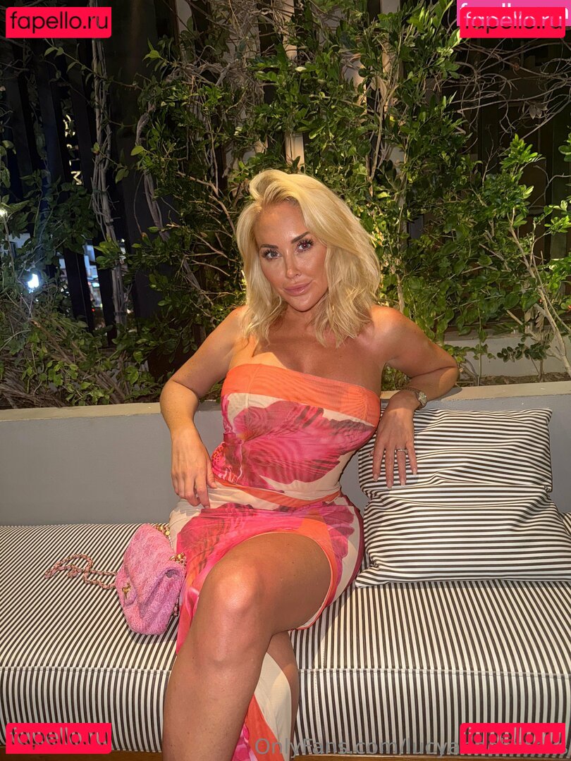 lifewithlucyanne / lucyannebrooks Onlyfans Photo Gallery 