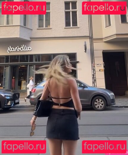 Chiara Tews / chiaratews Onlyfans Photo Gallery 