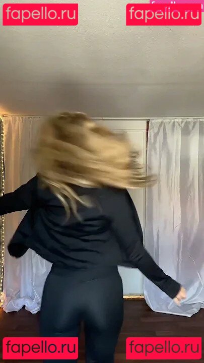 Chiara Tews / chiaratews Onlyfans Photo Gallery 