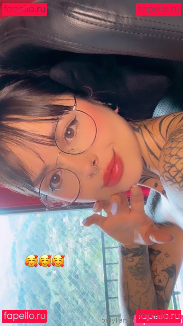 jmaybe_e / jmaybe_efree Onlyfans Photo Gallery 