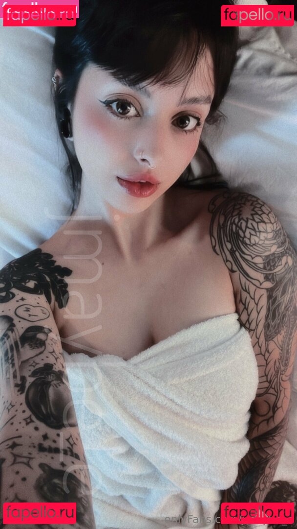 jmaybe_e / jmaybe_efree Onlyfans Photo Gallery 