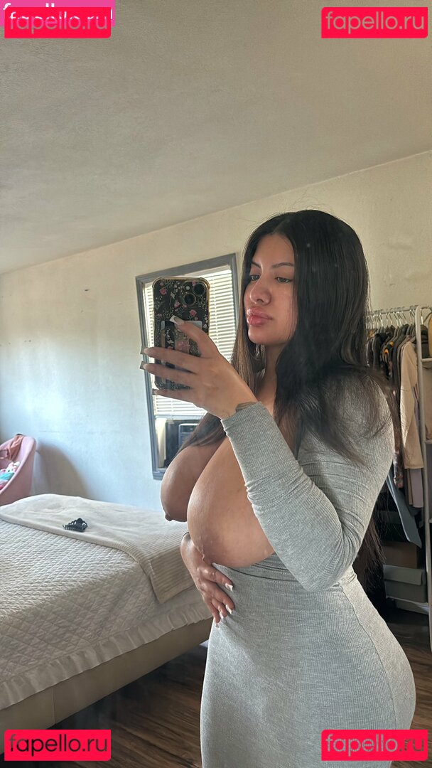 ParlayPrincesa / iriisileaa Onlyfans Photo Gallery 