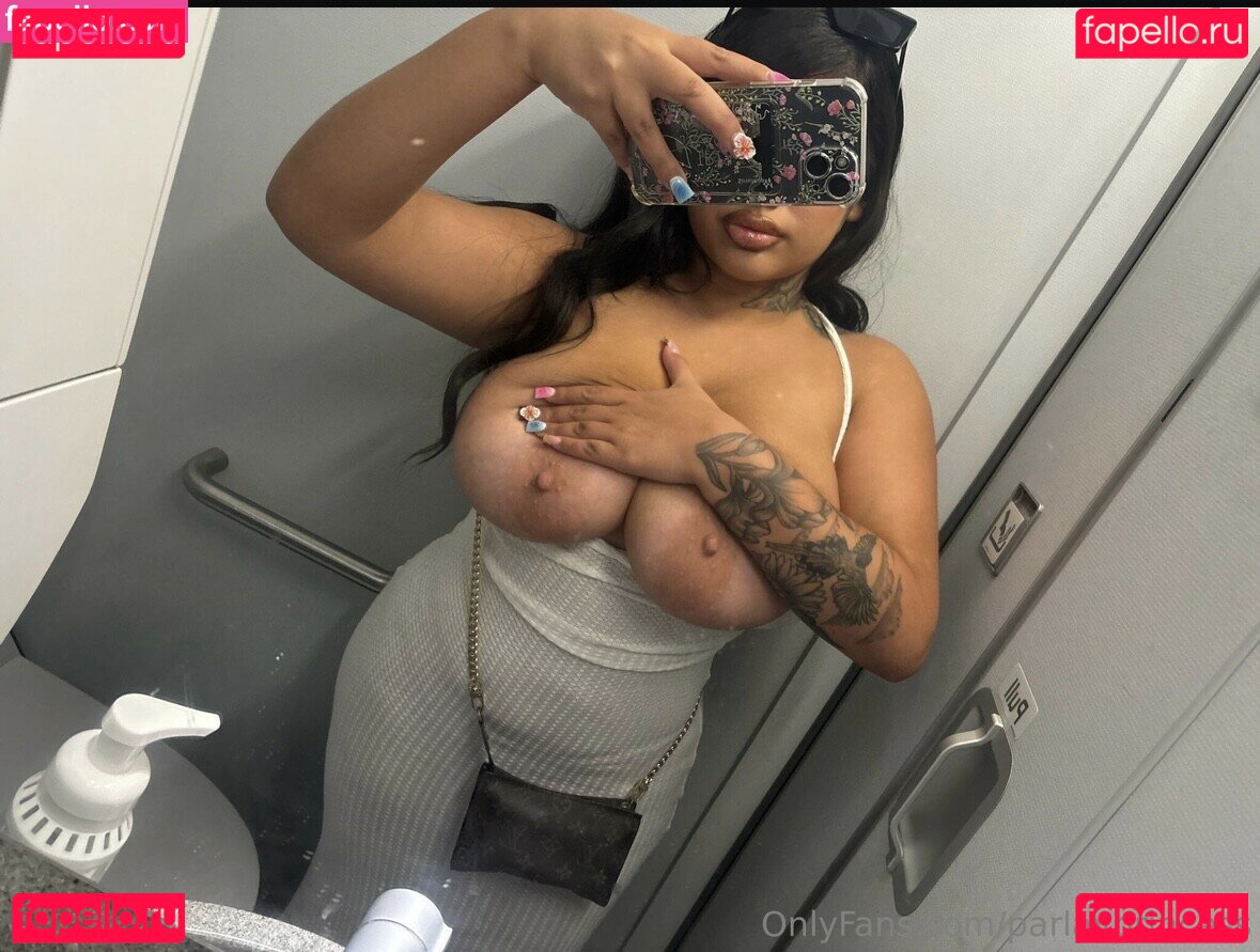 ParlayPrincesa / iriisileaa Onlyfans Photo Gallery 