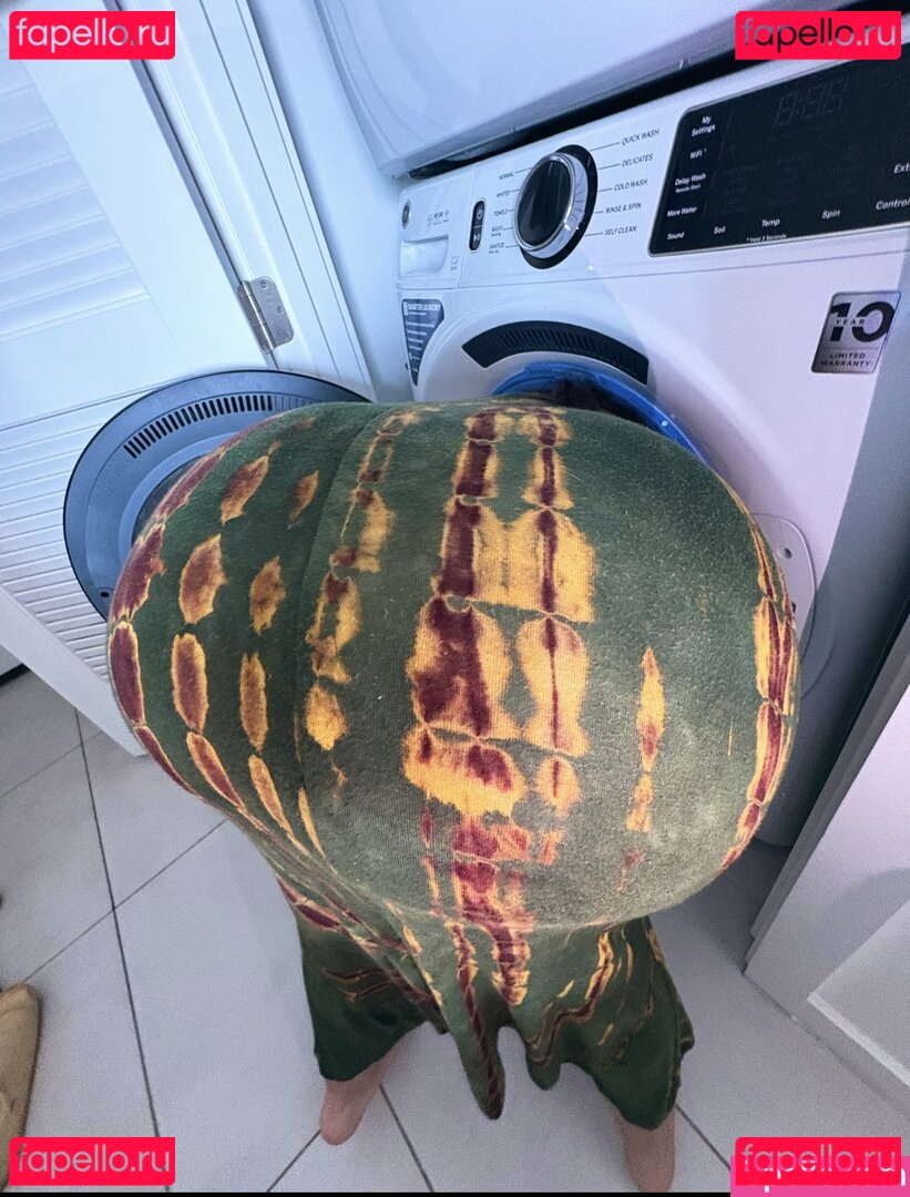 ParlayPrincesa / iriisileaa Onlyfans Photo Gallery 