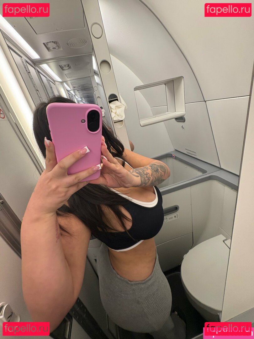 ParlayPrincesa / iriisileaa Onlyfans Photo Gallery 