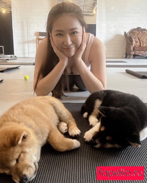 Emily Wang Nude Onlyfans Photo 13