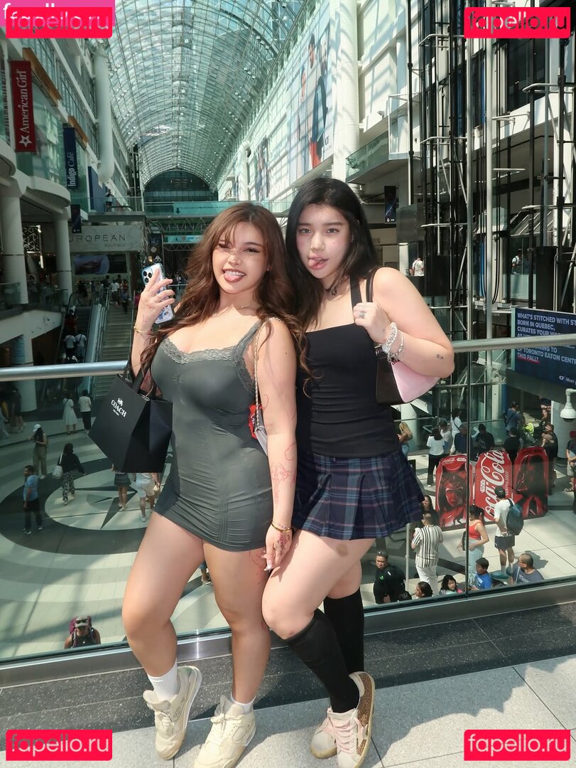 Hannah Kim | / Hannahkae27 Onlyfans Photo Gallery 