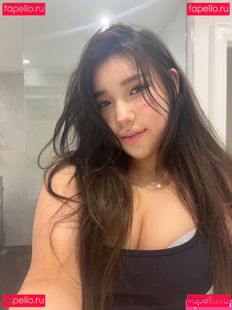 Hannah Kim | / Hannahkae27 Onlyfans Photo Gallery 