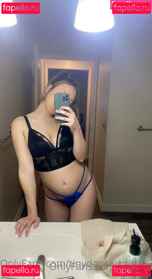 tinydancerbritt / tinydancerbrittfree Onlyfans Photo Gallery 