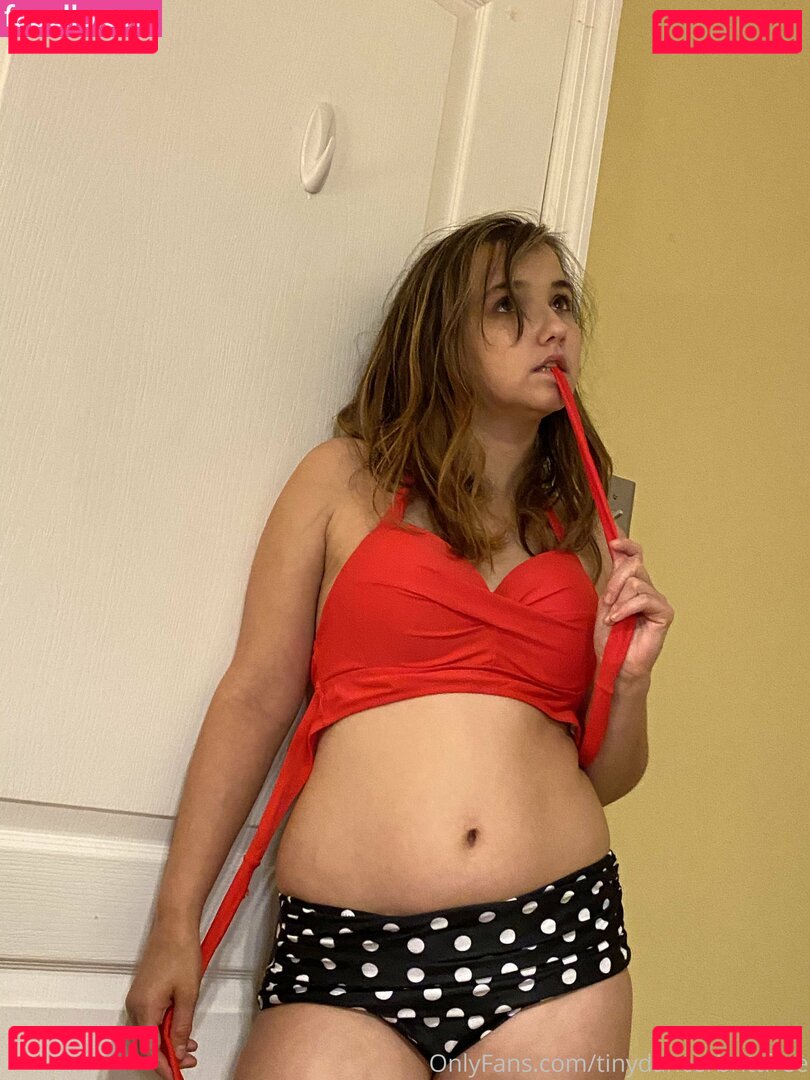 tinydancerbritt / tinydancerbrittfree Onlyfans Photo Gallery 