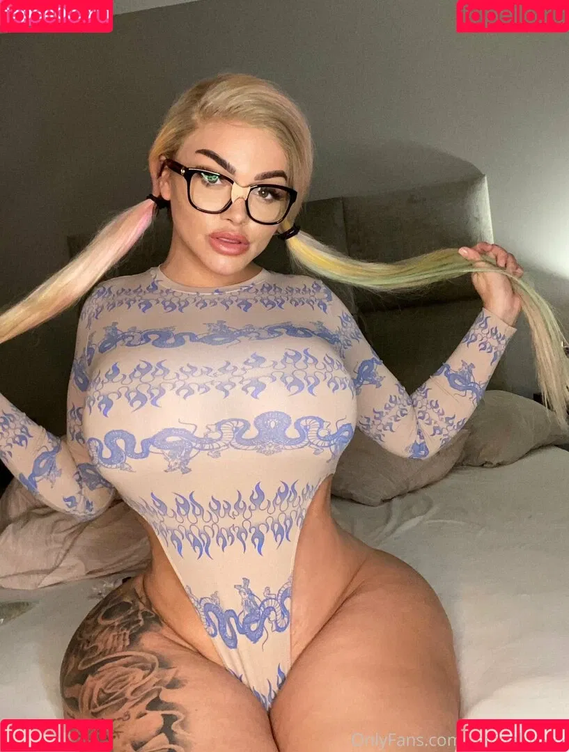 Reginaluvxxx Onlyfans Photo Gallery 