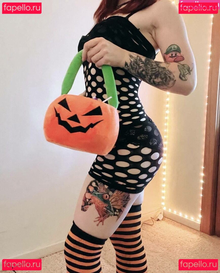 Vickierules / vickiereads Onlyfans Photo Gallery 