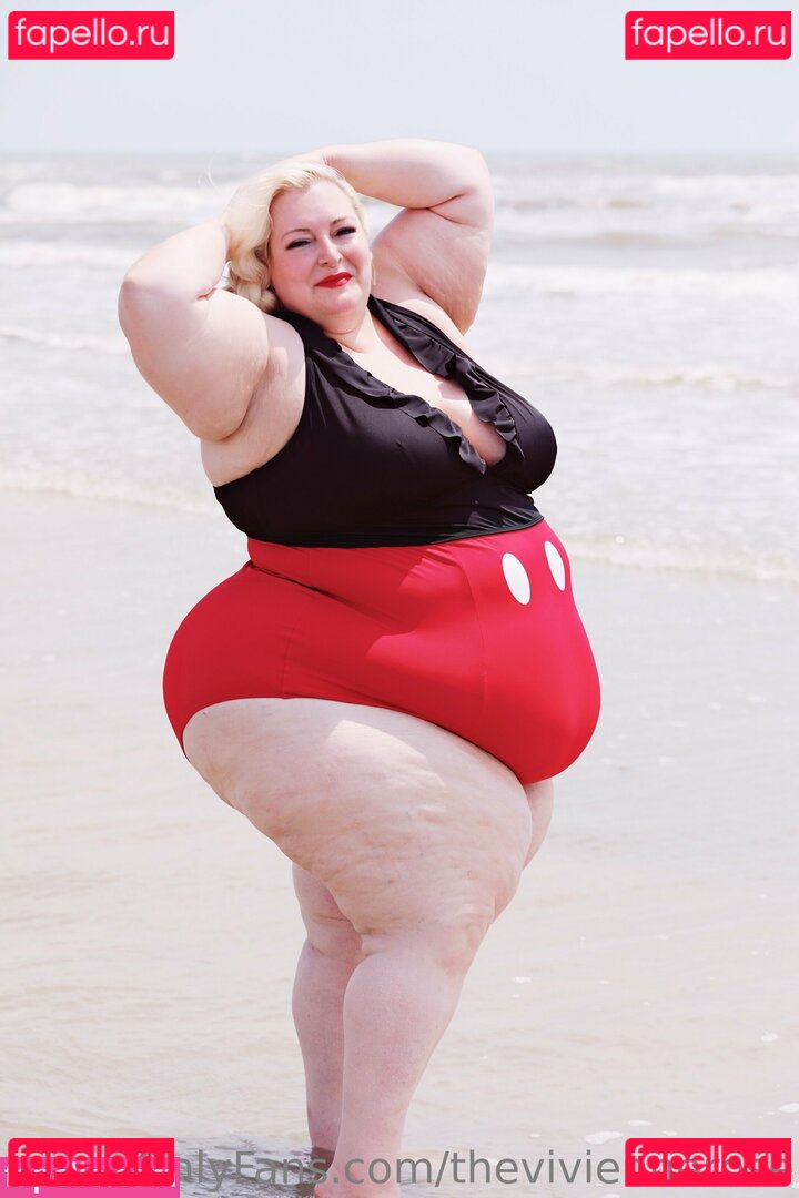 theviviennerose Onlyfans Photo Gallery 