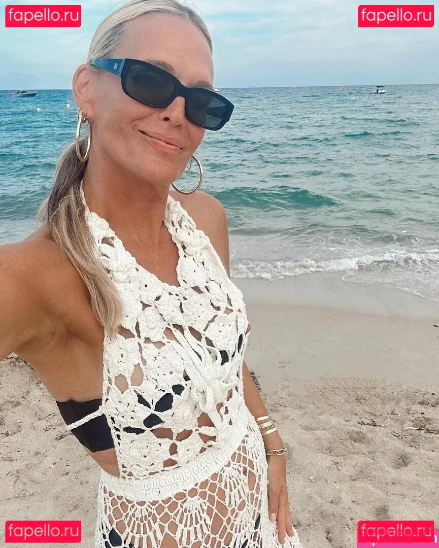 Molly Sims Onlyfans Photo Gallery 