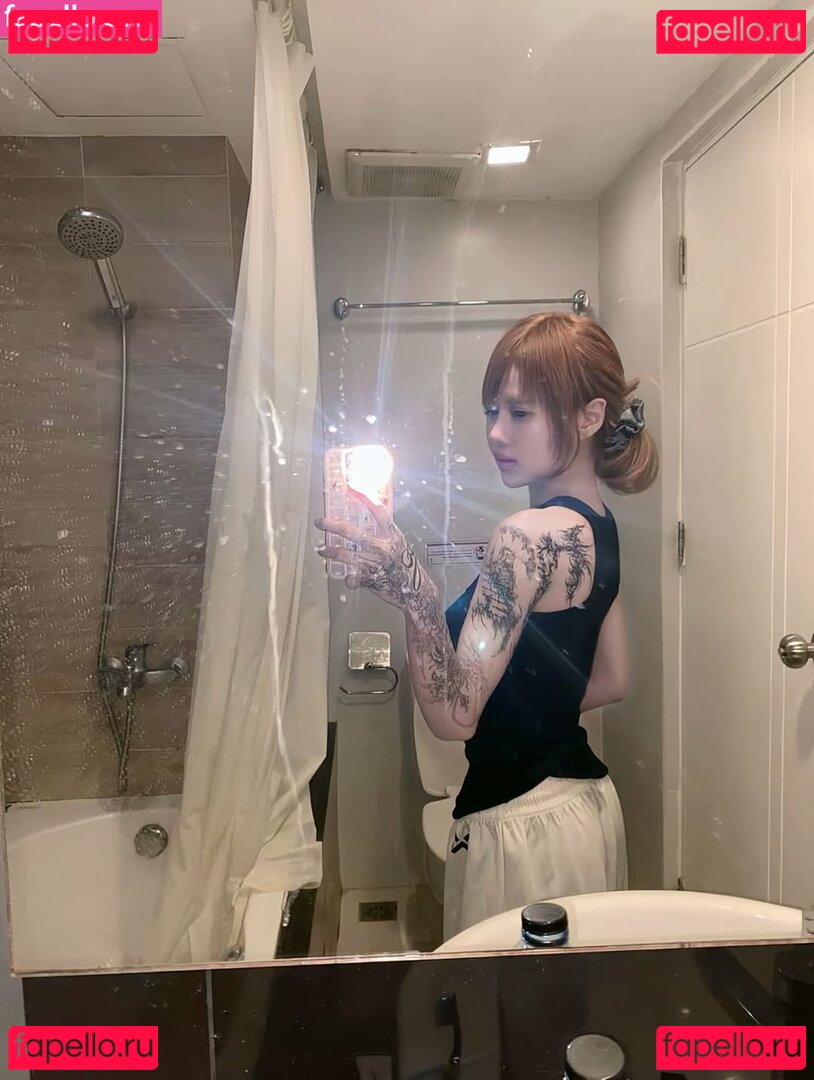 imnoelf / noelfhoney Onlyfans Photo Gallery 