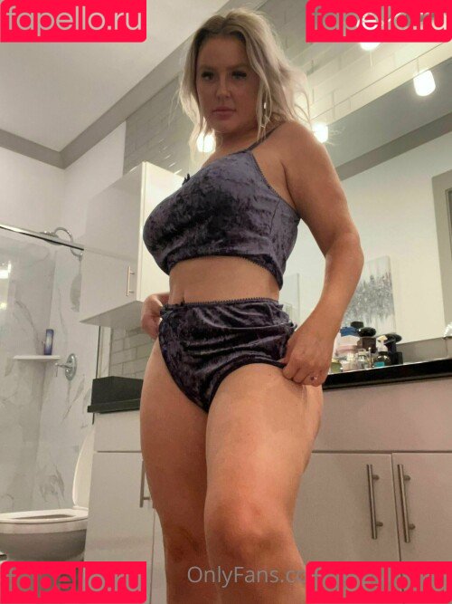 Luna Starr Onlyfans Photo Gallery 