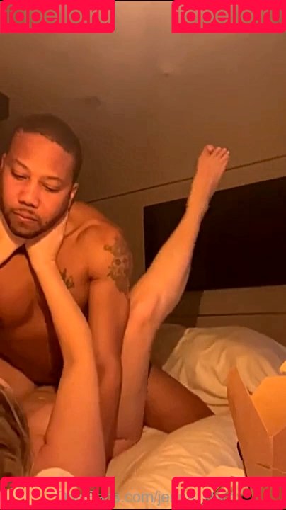 Luna Starr Onlyfans Photo Gallery 