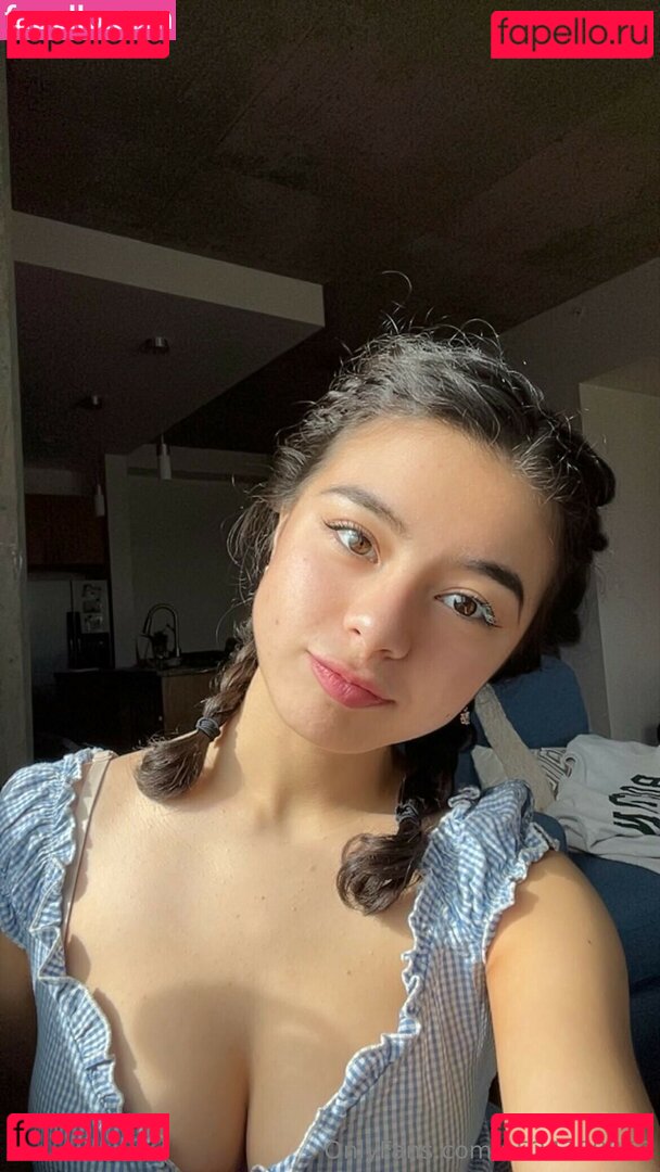 esmeblake / u524208853 Onlyfans Photo Gallery 