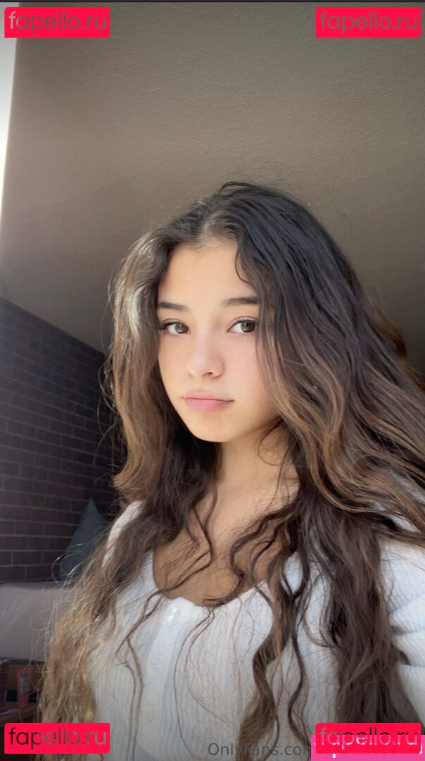 esmeblake / u524208853 Onlyfans Photo Gallery 