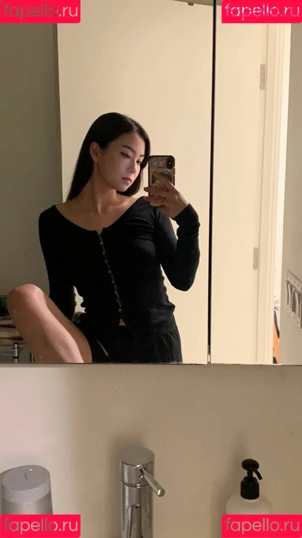 Lauren Tsai Onlyfans Photo Gallery 