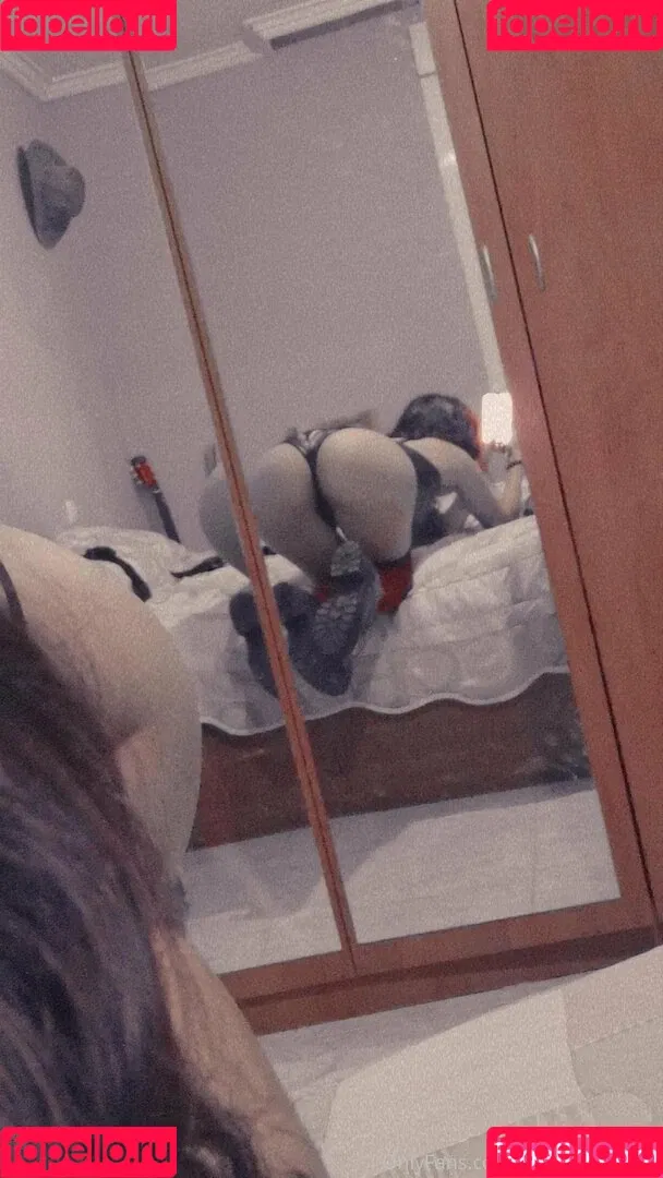 Meraky Cosplays Onlyfans Photo Gallery 