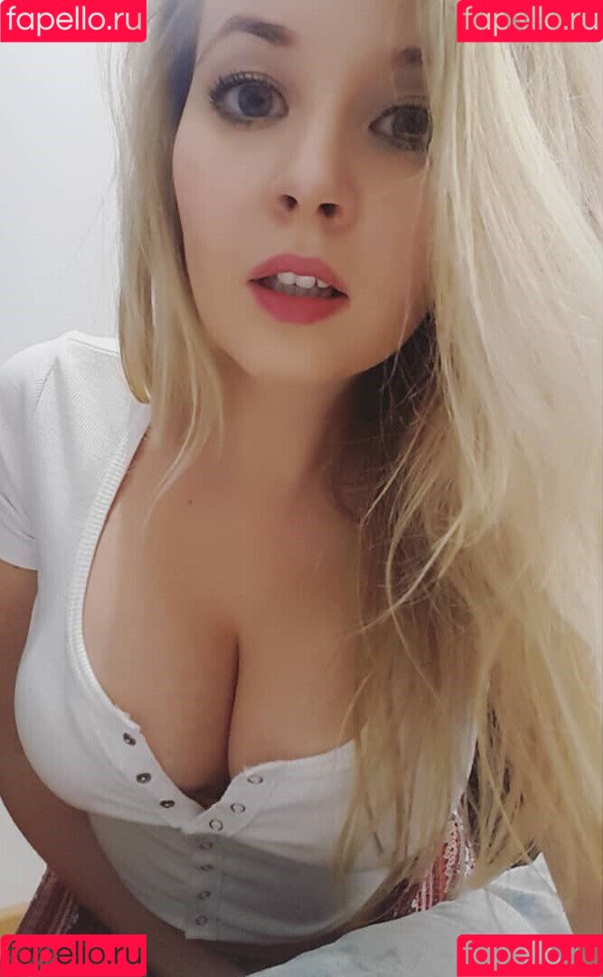 Valeriya ASMR Onlyfans Photo Gallery 