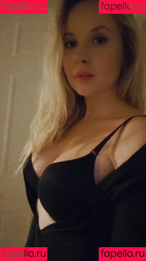 Valeriya ASMR Onlyfans Photo Gallery 