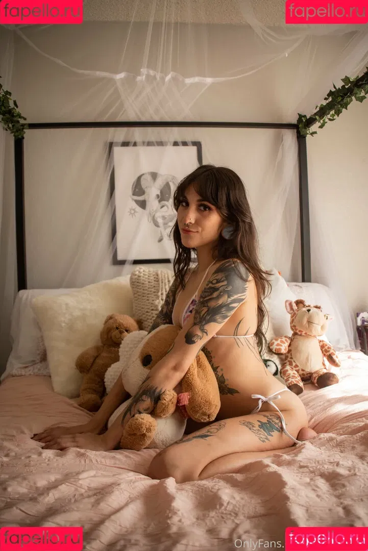 ashietaylor Onlyfans Photo Gallery 