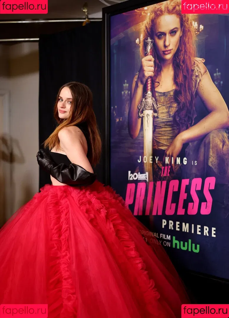 Joey King Onlyfans Photo Gallery 