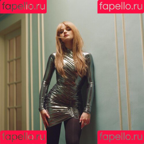 Joey King Onlyfans Photo Gallery 