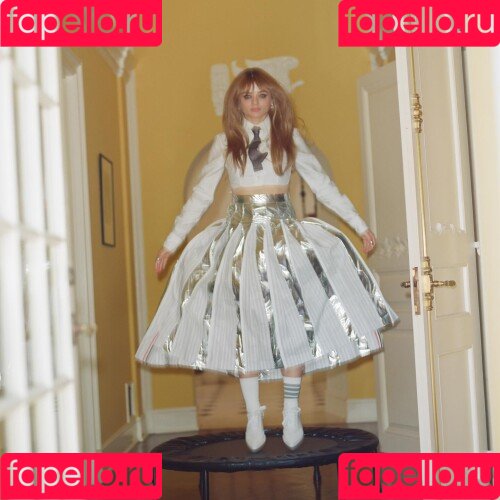 Joey King Onlyfans Photo Gallery 