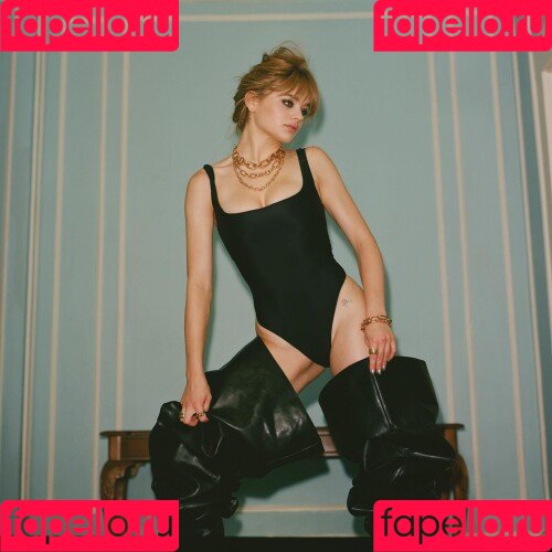 Joey King Onlyfans Photo Gallery 