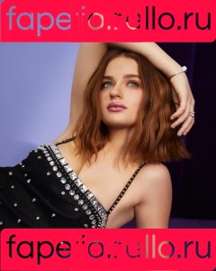 Joey King Onlyfans Photo Gallery 