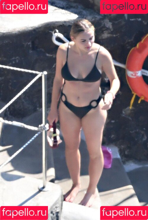 Joey King Onlyfans Photo Gallery 