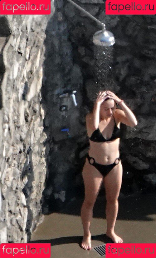 Joey King Onlyfans Photo Gallery 