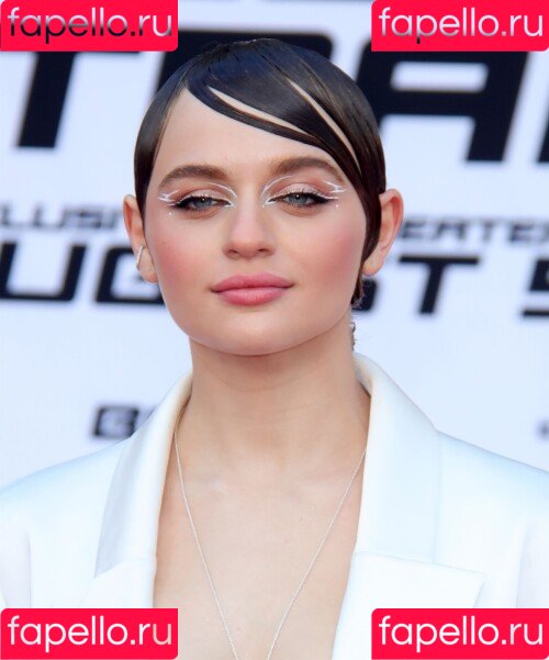 Joey King Onlyfans Photo Gallery 