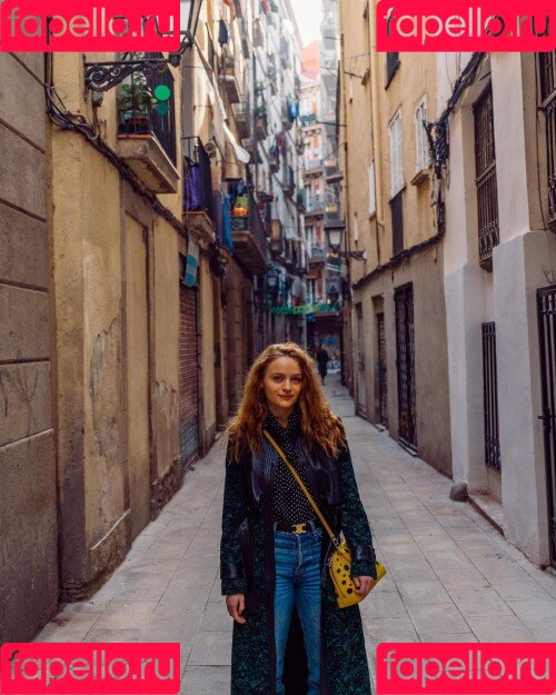 Joey King Onlyfans Photo Gallery 