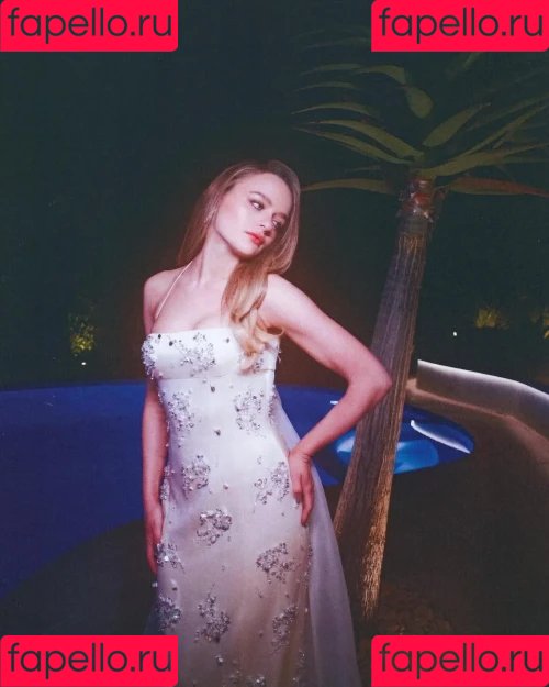 Joey King Onlyfans Photo Gallery 