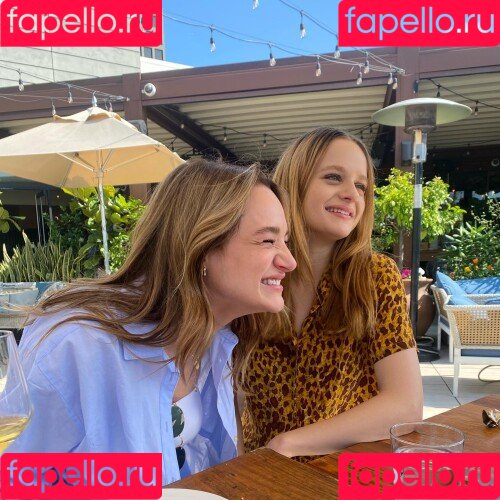 Joey King Onlyfans Photo Gallery 