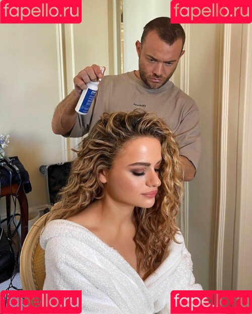 Joey King Onlyfans Photo Gallery 