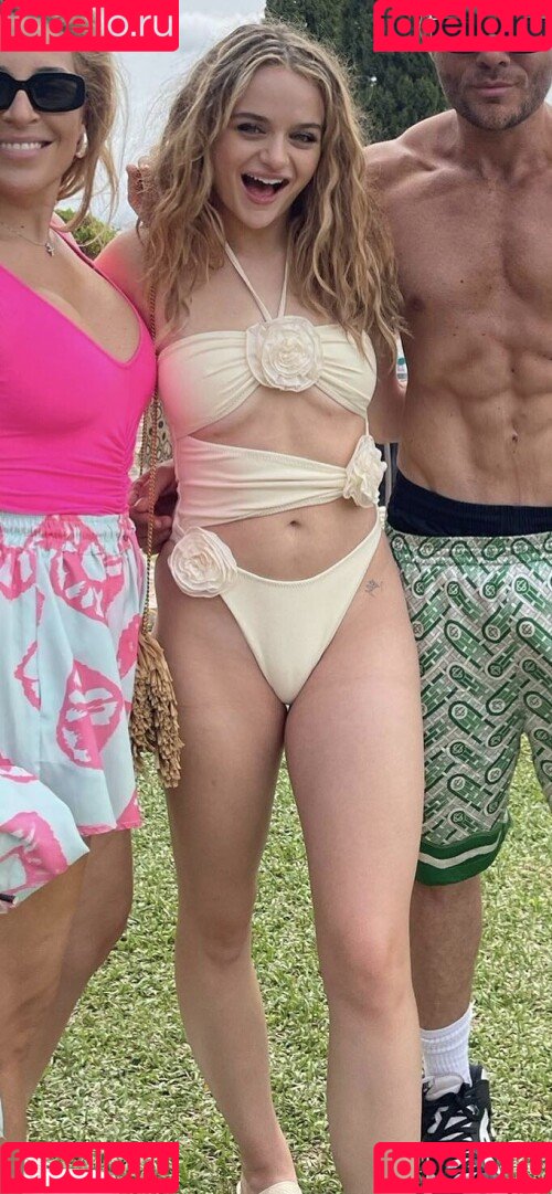 Joey King Onlyfans Photo Gallery 