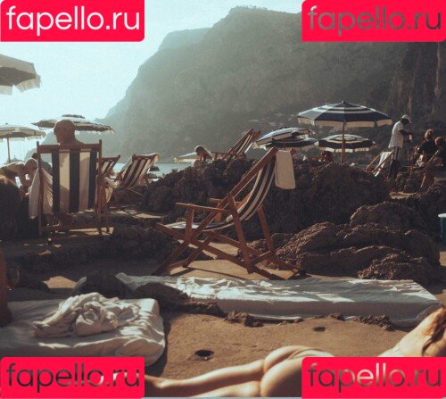 Joey King Onlyfans Photo Gallery 