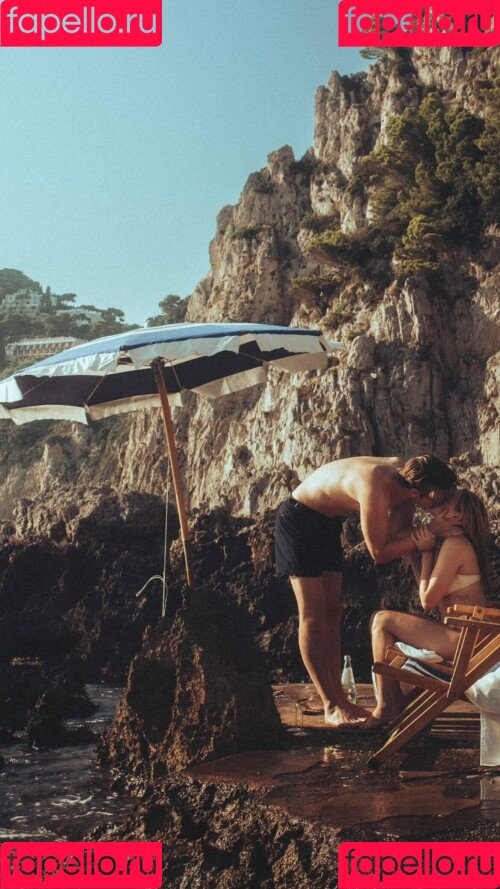 Joey King Onlyfans Photo Gallery 