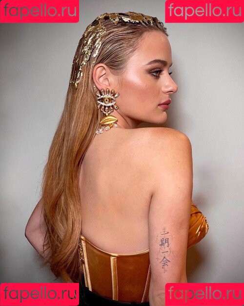 Joey King Onlyfans Photo Gallery 