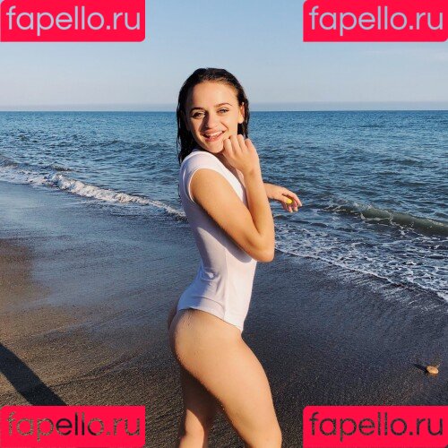 Joey King Onlyfans Photo Gallery 